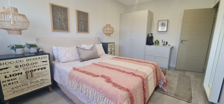 10 Bedroom Property for Sale in Bloubergstrand Western Cape